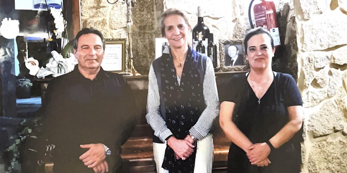 (Español) La Infanta Elena en Casal do Umia